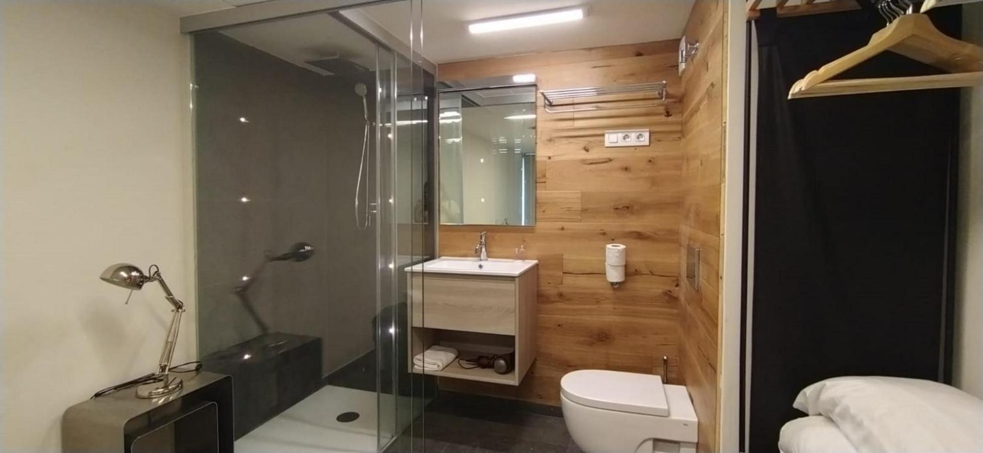 My Space Emirates - Fully Equipped Apartments Near The Beach With Shared Pool Barcelone Chambre photo